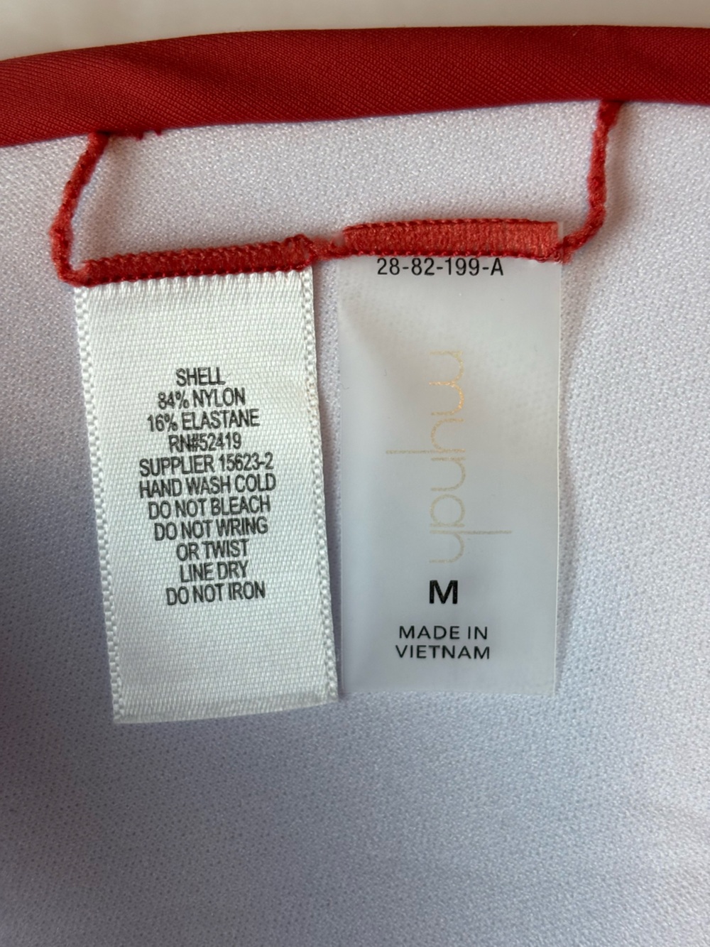 Mynah Bikini Top chili oil red size medium adjustable straps molded cups halter - Picture 3 of 6